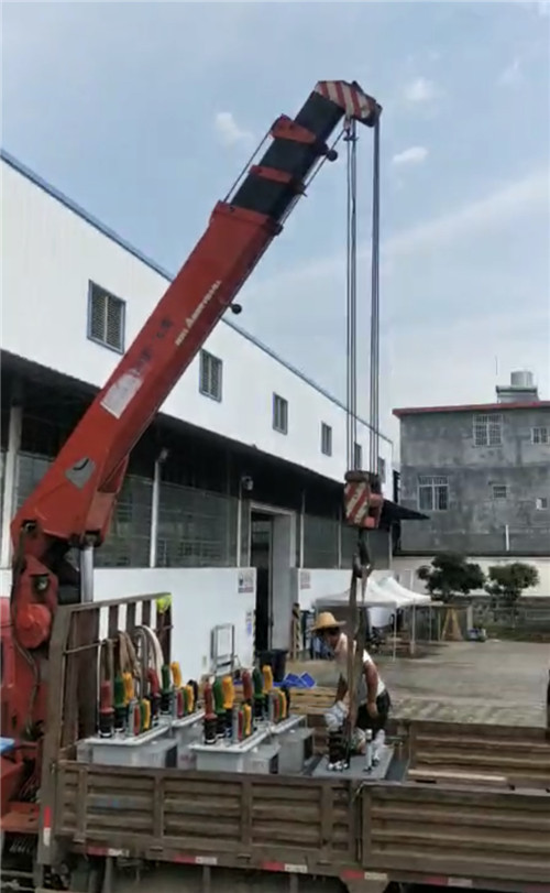 管城起重机吊钩的作业速度