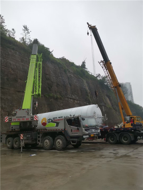 管城“不怕风雨冻”—— 吊车的 “恶劣环境适应” 技术